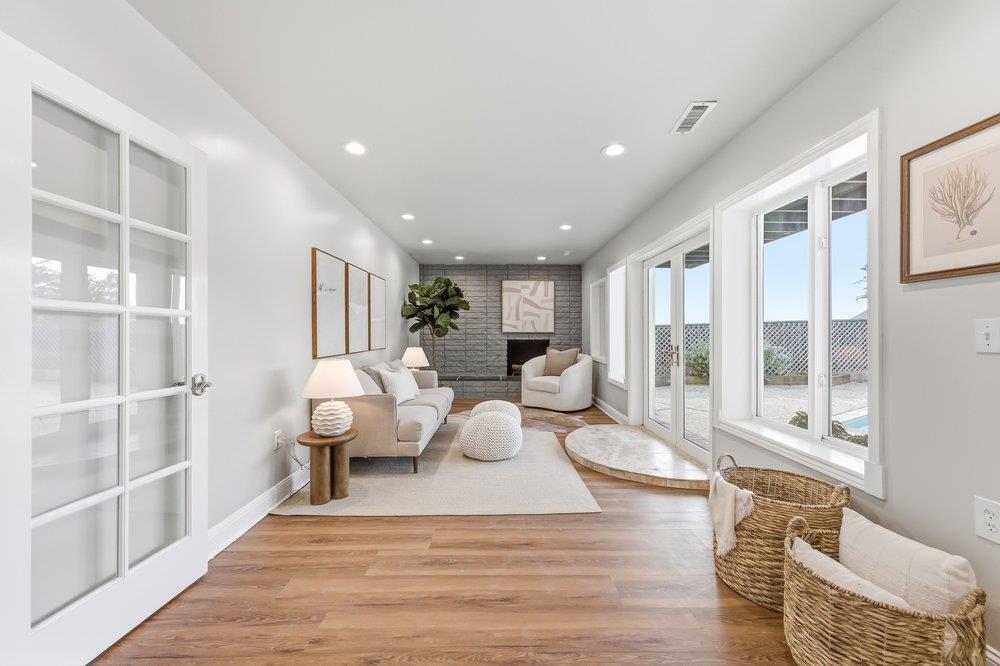 Detail Gallery Image 35 of 42 For 1179 Park Pacifica Ave, Pacifica,  CA 94044 - 5 Beds | 3 Baths