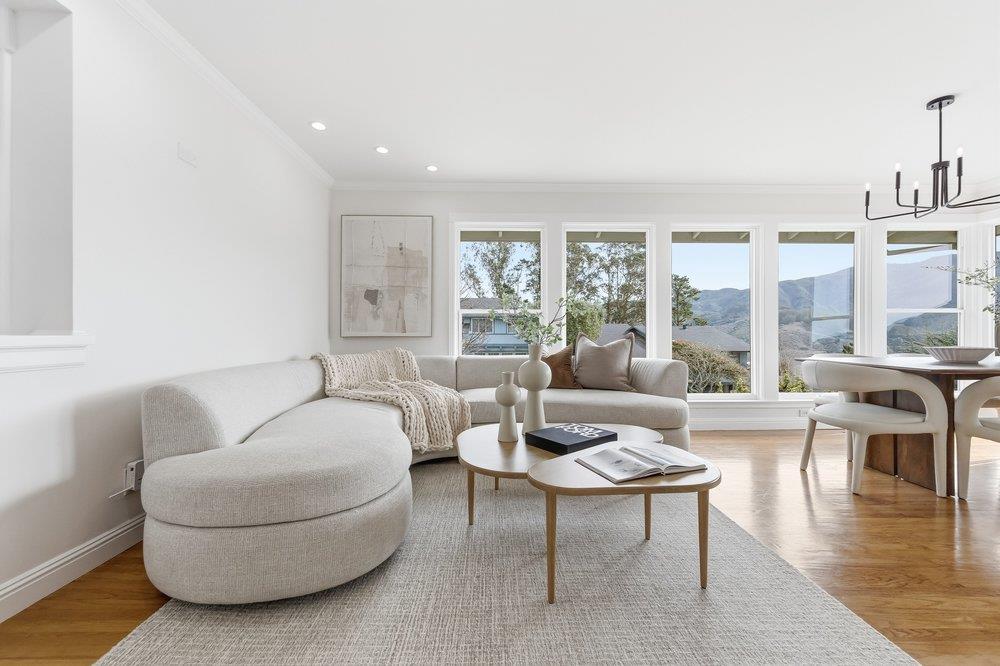 Detail Gallery Image 6 of 42 For 1179 Park Pacifica Ave, Pacifica,  CA 94044 - 5 Beds | 3 Baths