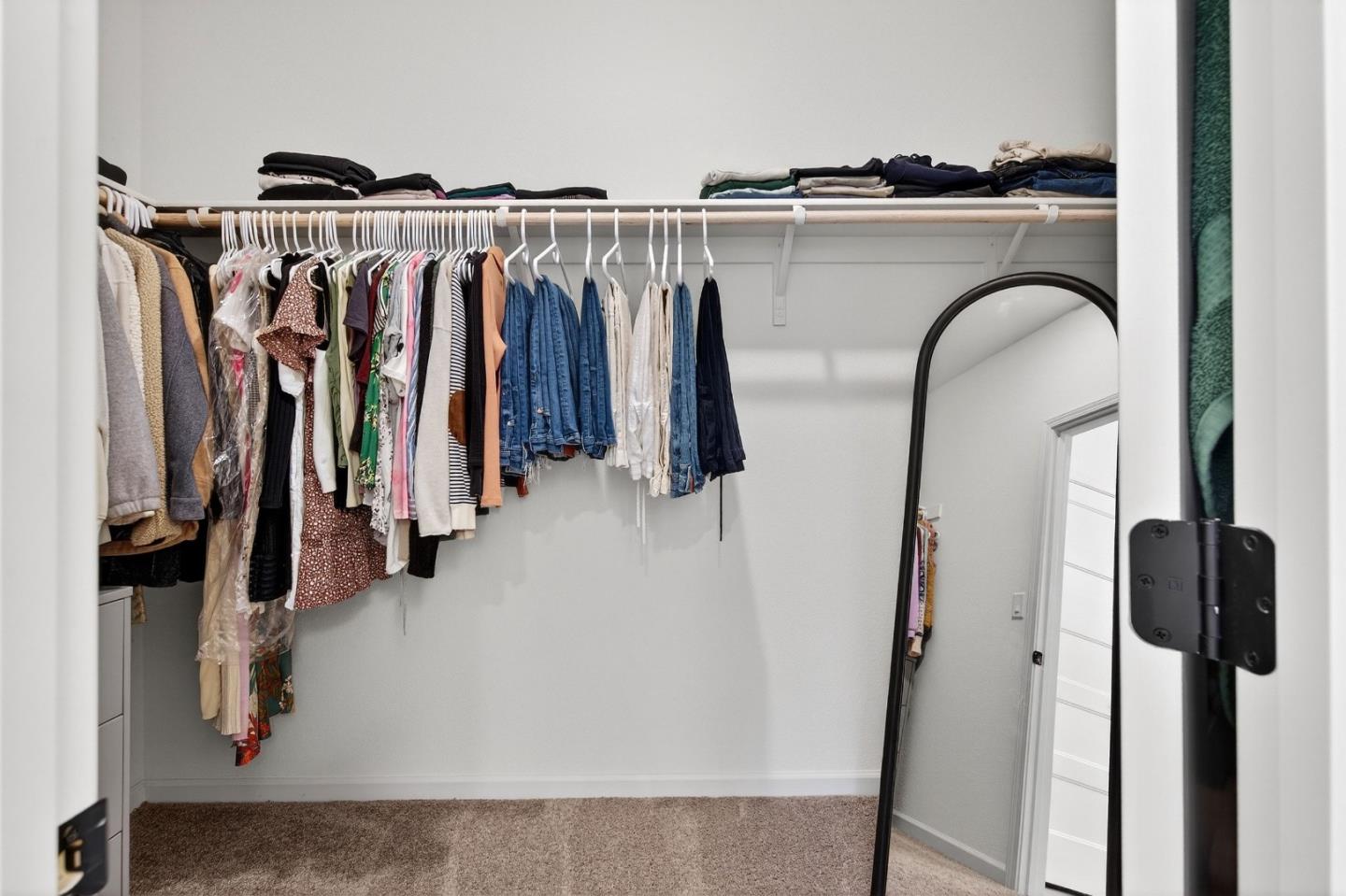 Detail Gallery Image 12 of 31 For 2001 Marigold St, Hollister,  CA 95023 - 3 Beds | 2 Baths