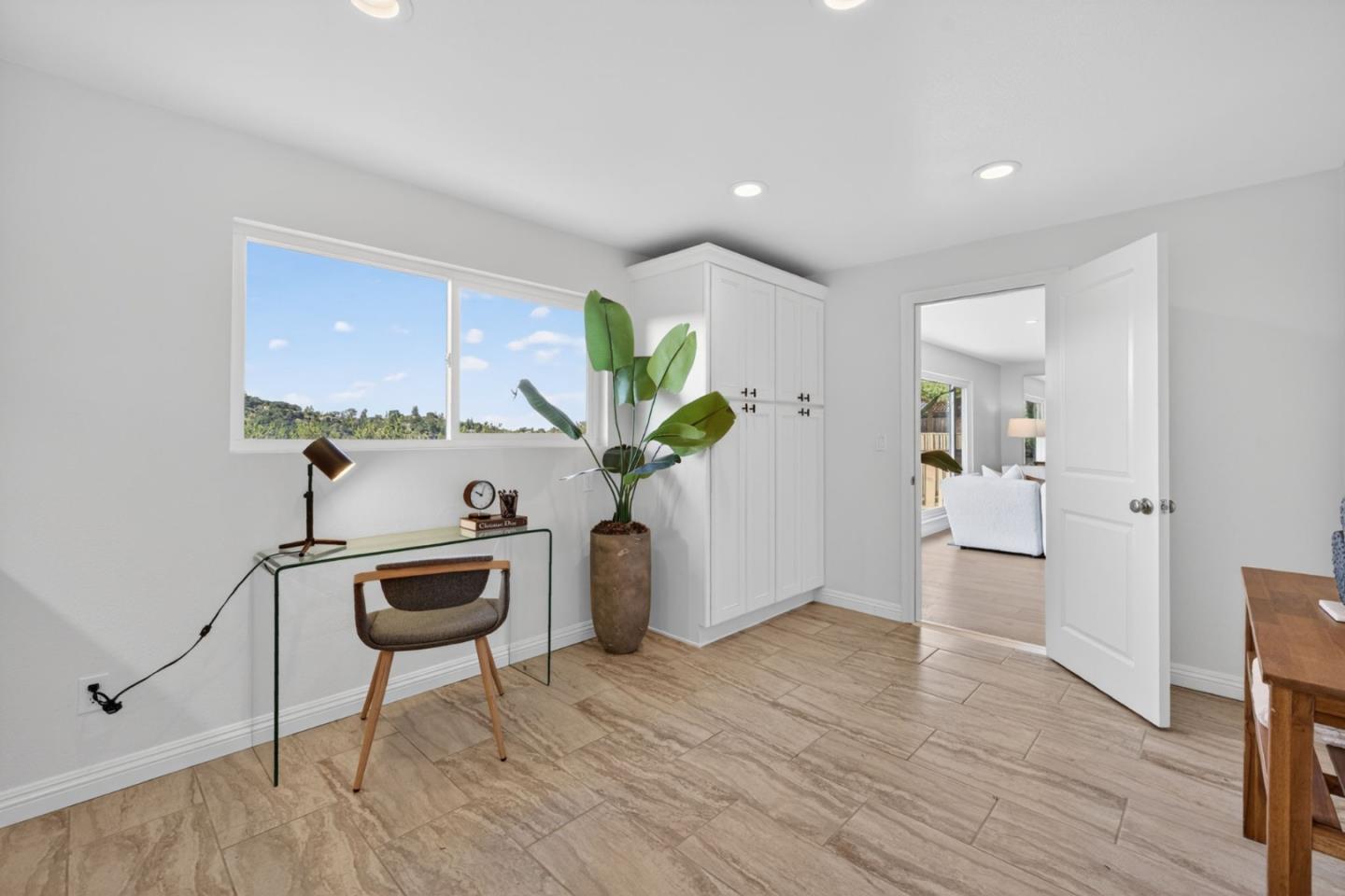 Detail Gallery Image 25 of 86 For 1604 El Verano Way, Belmont,  CA 94002 - 4 Beds | 3 Baths