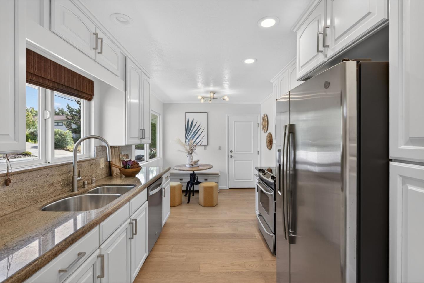 Detail Gallery Image 26 of 86 For 1604 El Verano Way, Belmont,  CA 94002 - 4 Beds | 3 Baths