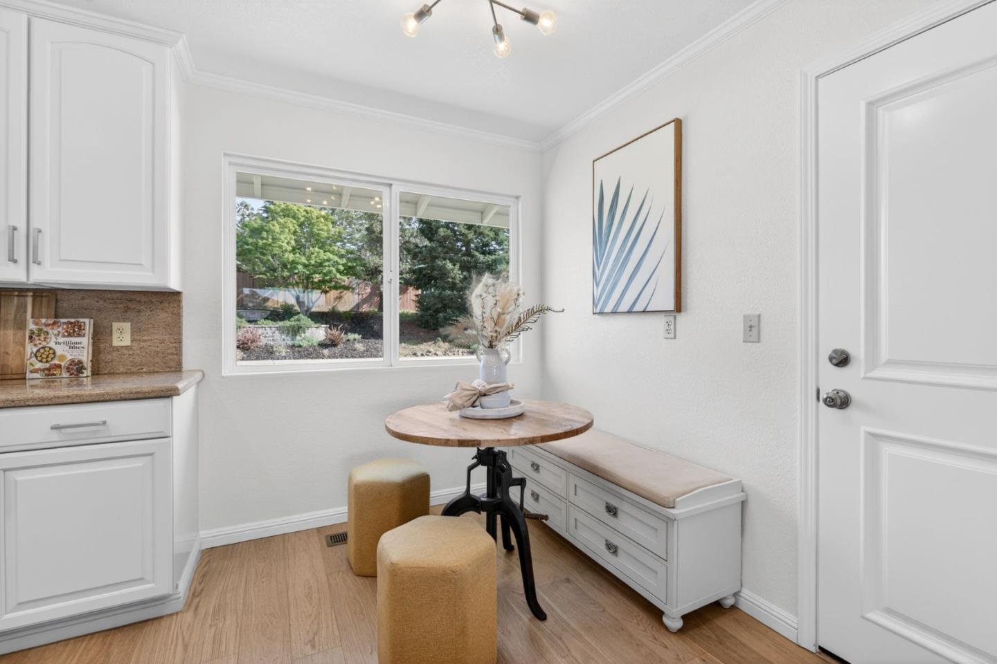 Detail Gallery Image 29 of 86 For 1604 El Verano Way, Belmont,  CA 94002 - 4 Beds | 3 Baths