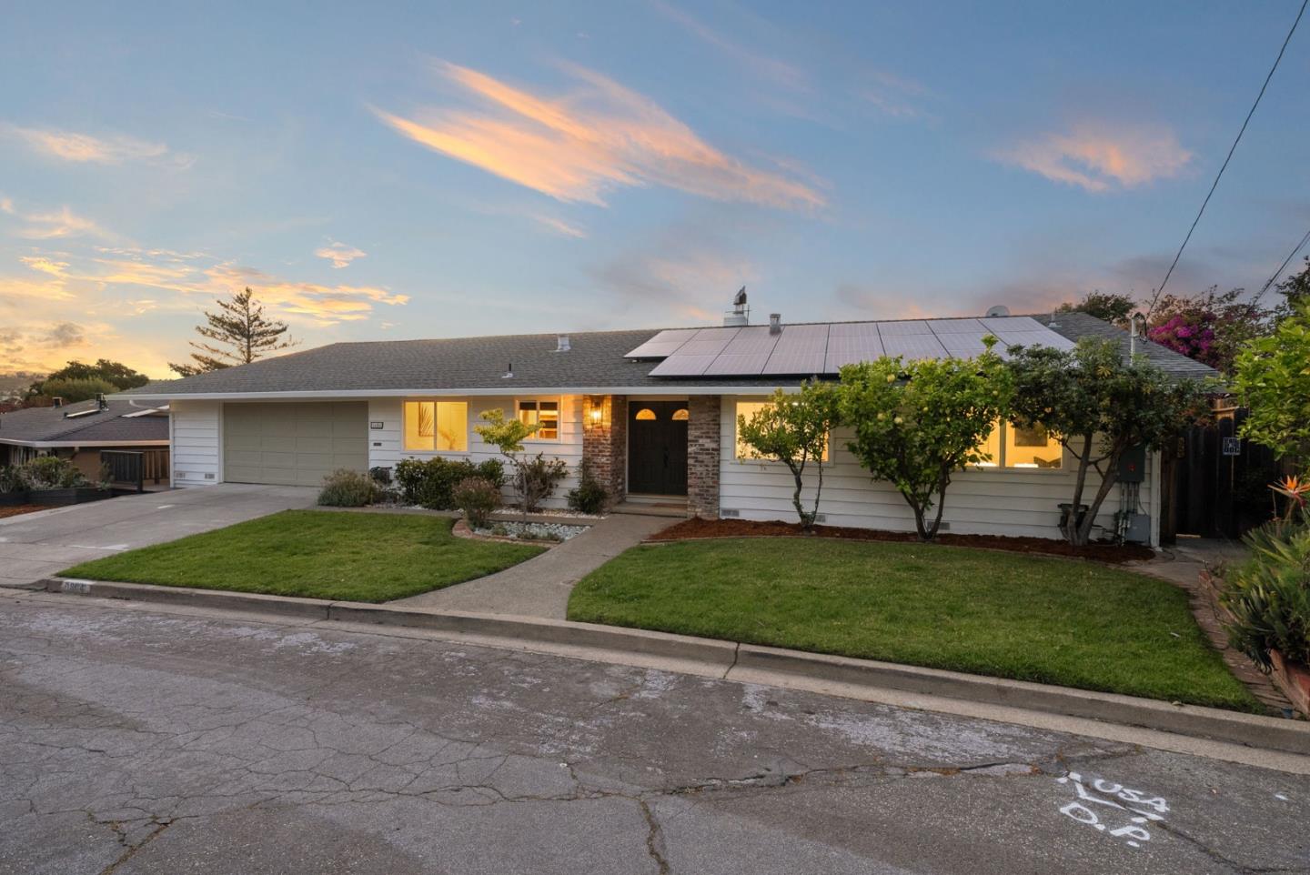 1604 El Verano Way, Belmont, CA, 94002
