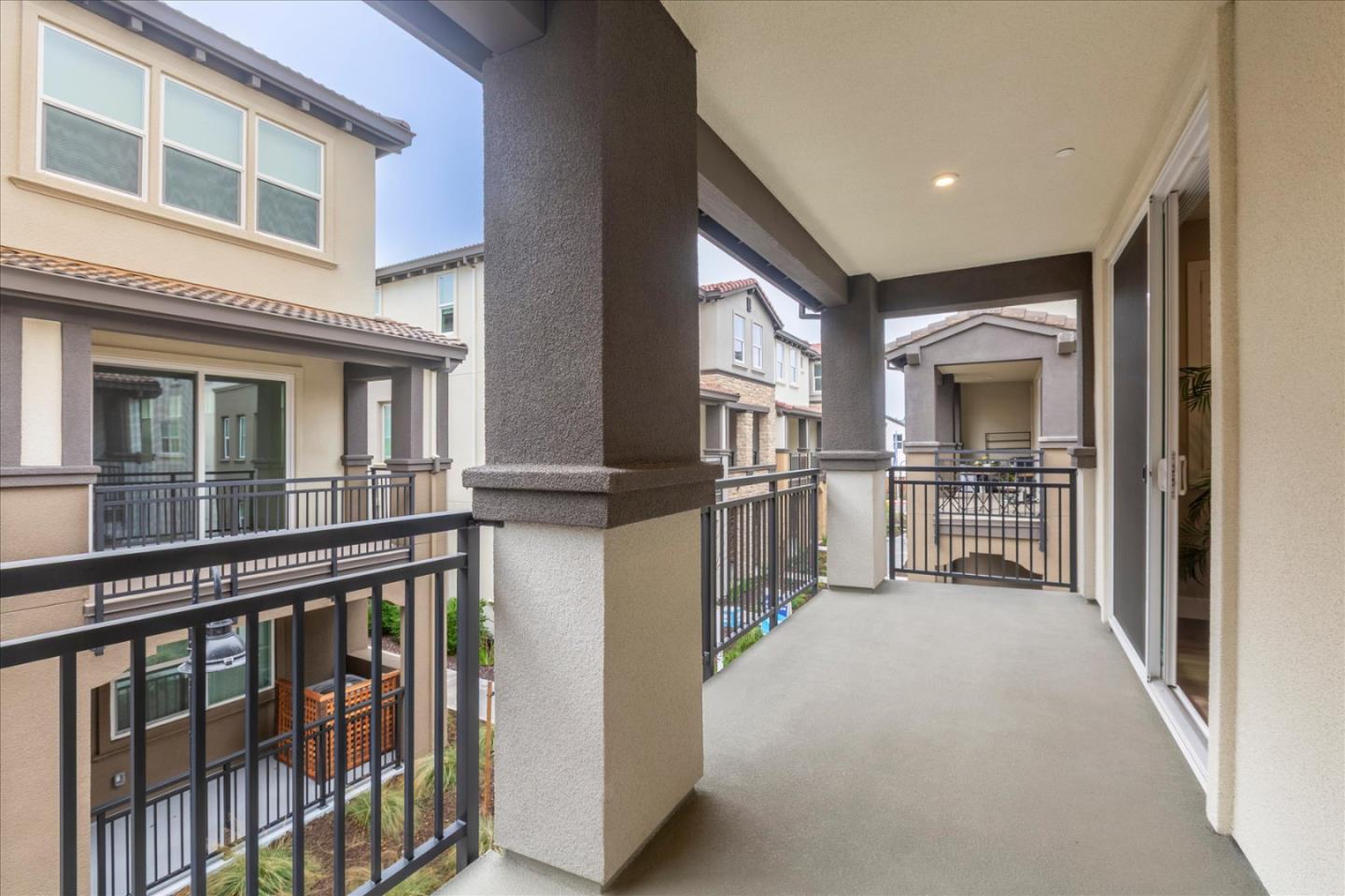 Detail Gallery Image 11 of 41 For 922 Loyola Ln, Morgan Hill,  CA 95037 - 4 Beds | 3/1 Baths