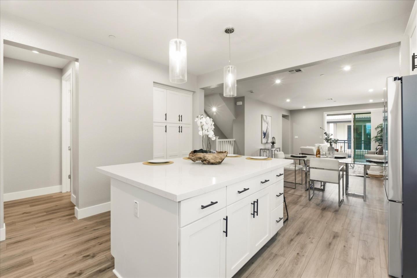 Detail Gallery Image 19 of 41 For 922 Loyola Ln, Morgan Hill,  CA 95037 - 4 Beds | 3/1 Baths