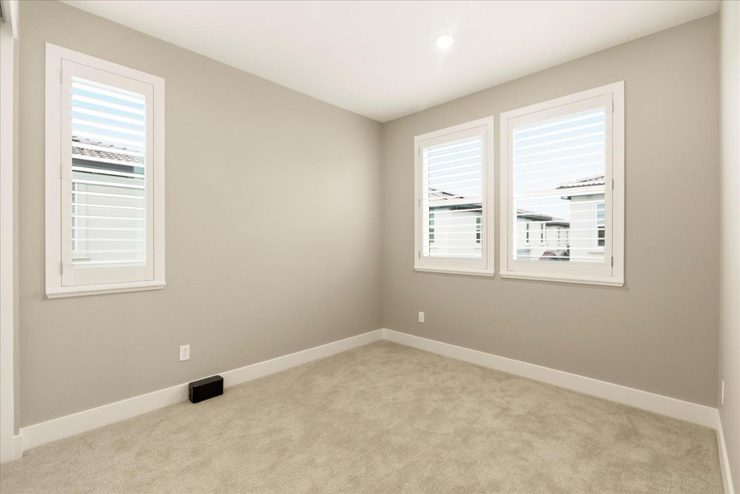 Detail Gallery Image 22 of 41 For 922 Loyola Ln, Morgan Hill,  CA 95037 - 4 Beds | 3/1 Baths