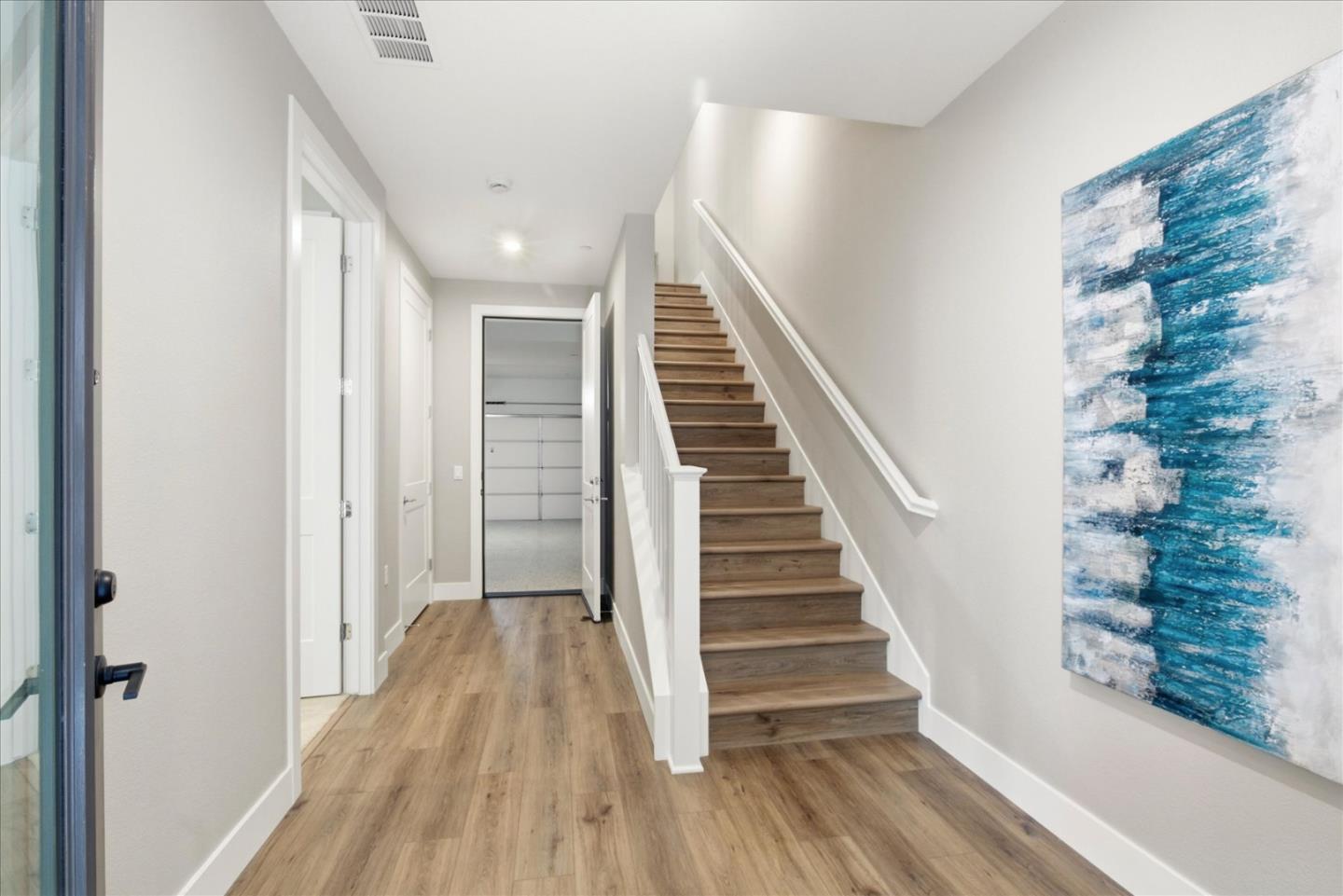 Detail Gallery Image 4 of 41 For 922 Loyola Ln, Morgan Hill,  CA 95037 - 4 Beds | 3/1 Baths