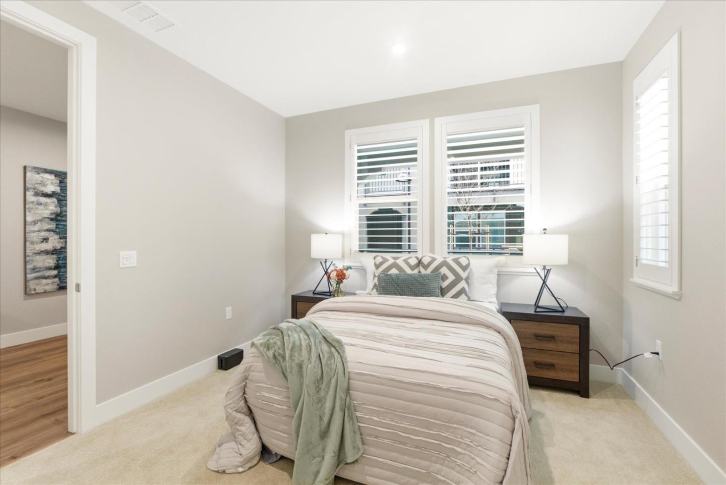 Detail Gallery Image 6 of 41 For 922 Loyola Ln, Morgan Hill,  CA 95037 - 4 Beds | 3/1 Baths