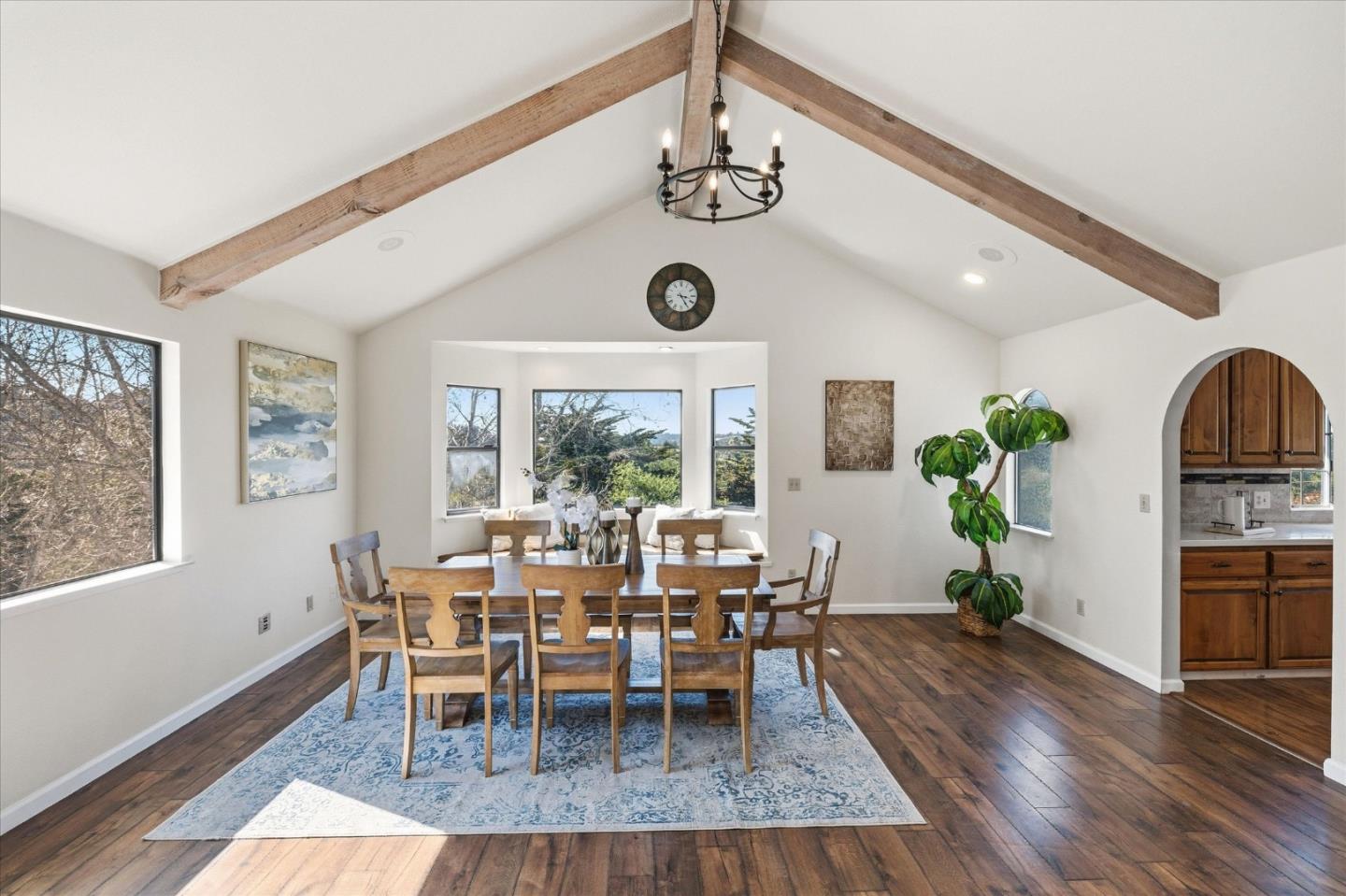 Detail Gallery Image 17 of 80 For 19350 El Cerro, Aromas,  CA 95004 - 4 Beds | 3 Baths