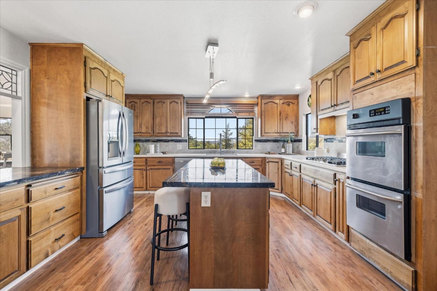 Detail Gallery Image 28 of 80 For 19350 El Cerro, Aromas,  CA 95004 - 4 Beds | 3 Baths