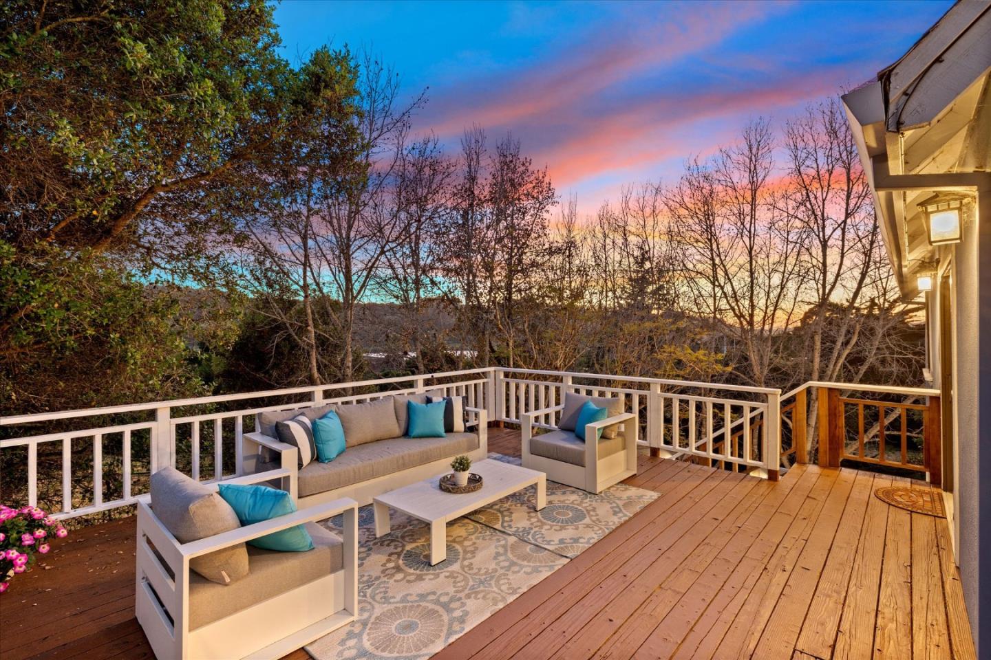 Detail Gallery Image 4 of 80 For 19350 El Cerro, Aromas,  CA 95004 - 4 Beds | 3 Baths