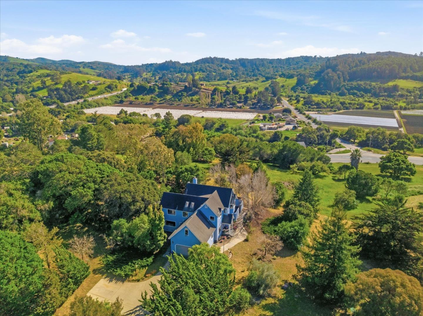 Detail Gallery Image 69 of 80 For 19350 El Cerro, Aromas,  CA 95004 - 4 Beds | 3 Baths