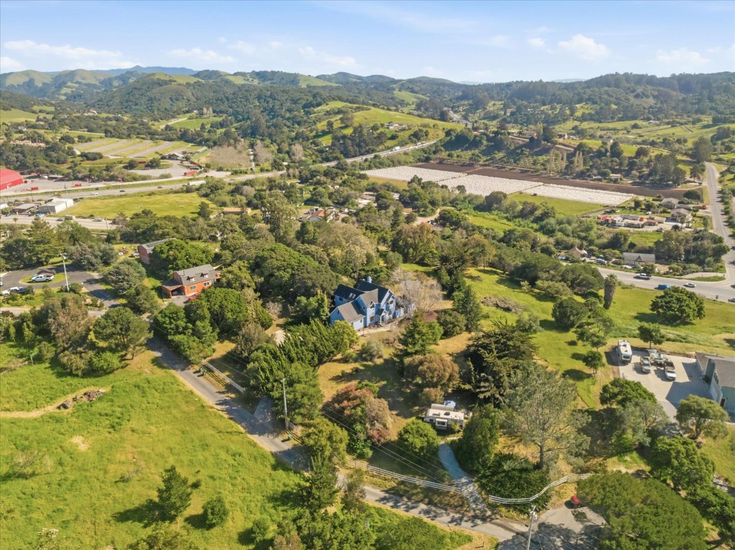 Detail Gallery Image 73 of 80 For 19350 El Cerro, Aromas,  CA 95004 - 4 Beds | 3 Baths