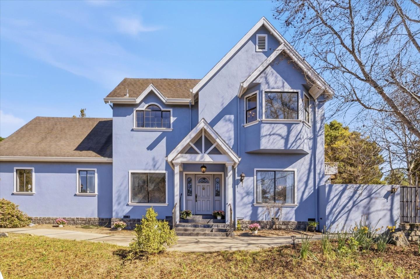 Detail Gallery Image 9 of 80 For 19350 El Cerro, Aromas,  CA 95004 - 4 Beds | 3 Baths