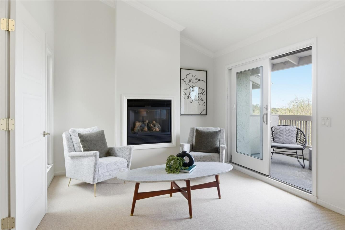 Detail Gallery Image 21 of 30 For 206 Sand Hill Cir, Menlo Park,  CA 94025 - 3 Beds | 2/1 Baths