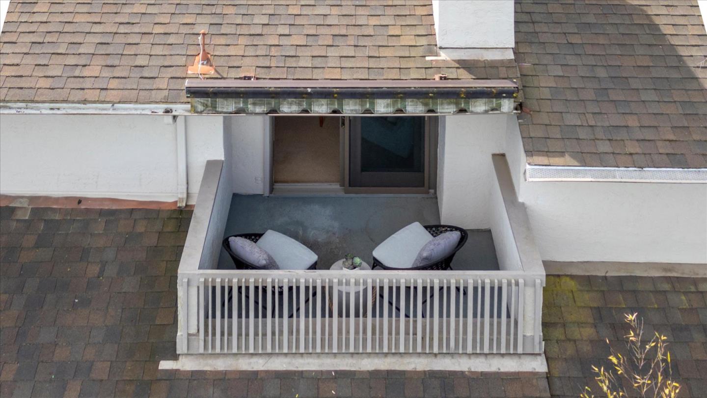 Detail Gallery Image 23 of 30 For 206 Sand Hill Cir, Menlo Park,  CA 94025 - 3 Beds | 2/1 Baths