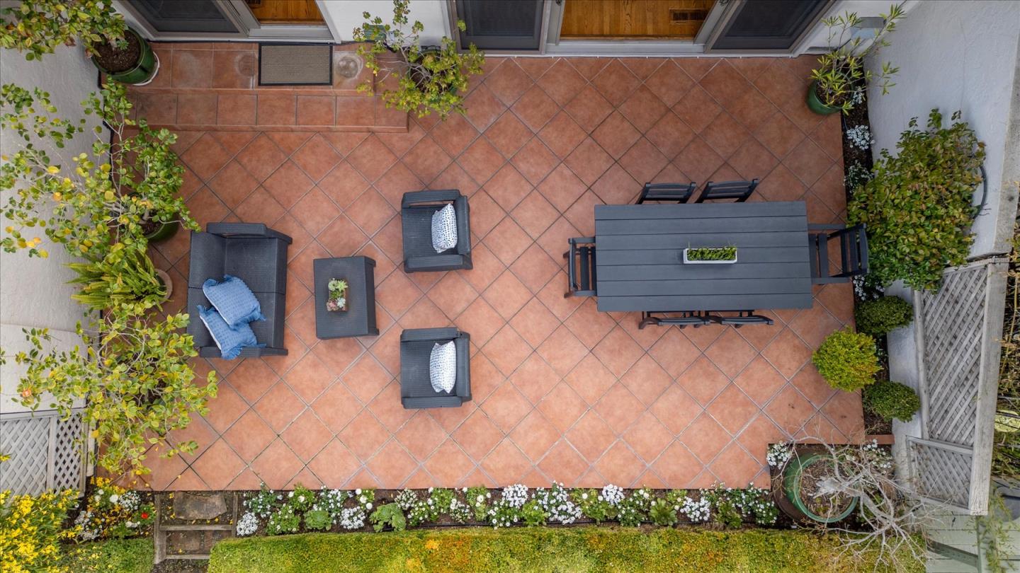 Detail Gallery Image 30 of 30 For 206 Sand Hill Cir, Menlo Park,  CA 94025 - 3 Beds | 2/1 Baths