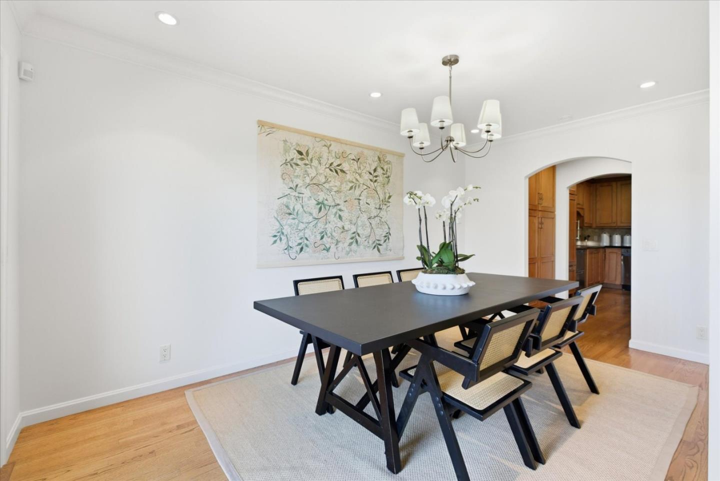 Detail Gallery Image 9 of 30 For 206 Sand Hill Cir, Menlo Park,  CA 94025 - 3 Beds | 2/1 Baths