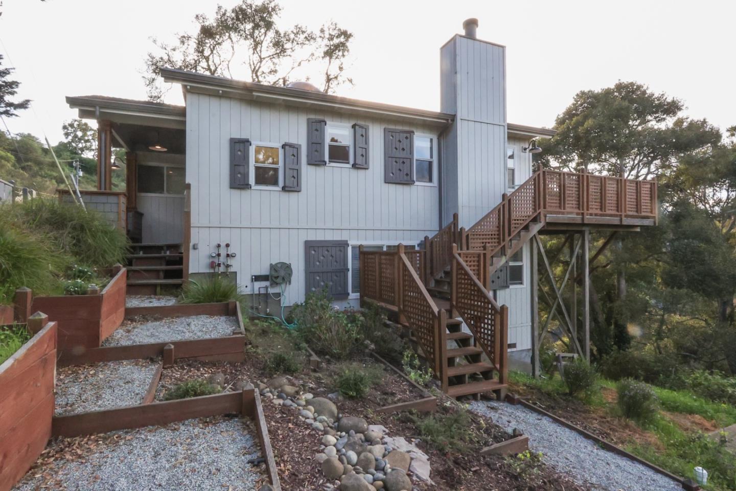 Detail Gallery Image 25 of 29 For 627 Loma Prieta Dr, Aptos,  CA 95003 - 3 Beds | 2/1 Baths