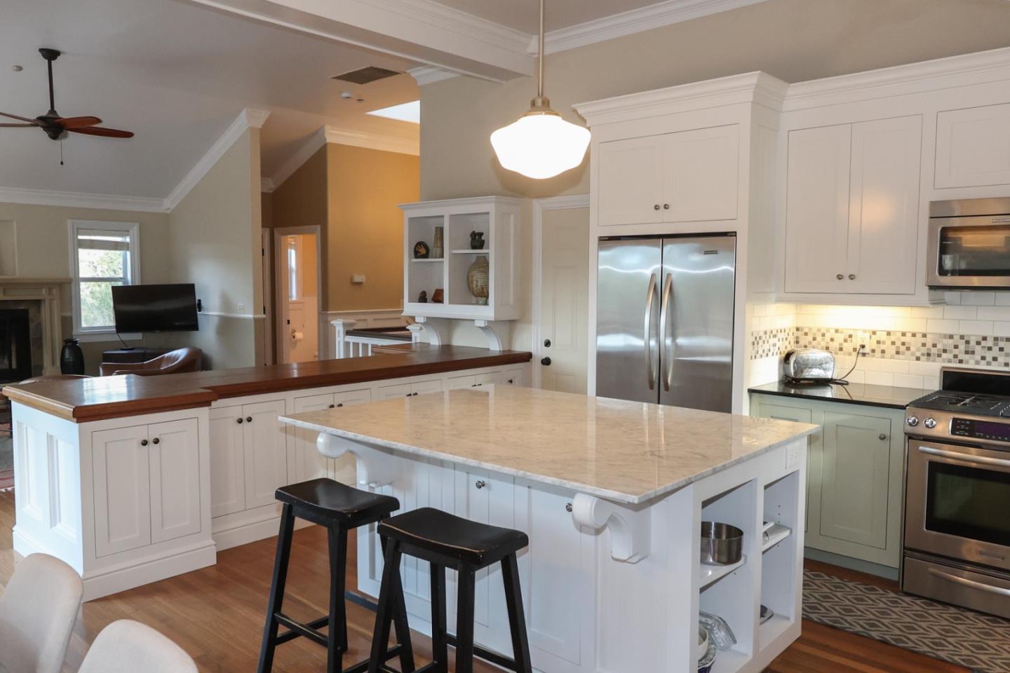 Detail Gallery Image 9 of 29 For 627 Loma Prieta Dr, Aptos,  CA 95003 - 3 Beds | 2/1 Baths