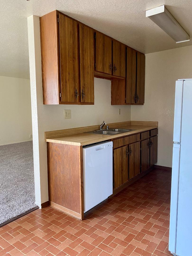 Detail Gallery Image 5 of 7 For 3110 Lake Dr, Marina,  CA 93933 - – Beds | – Baths