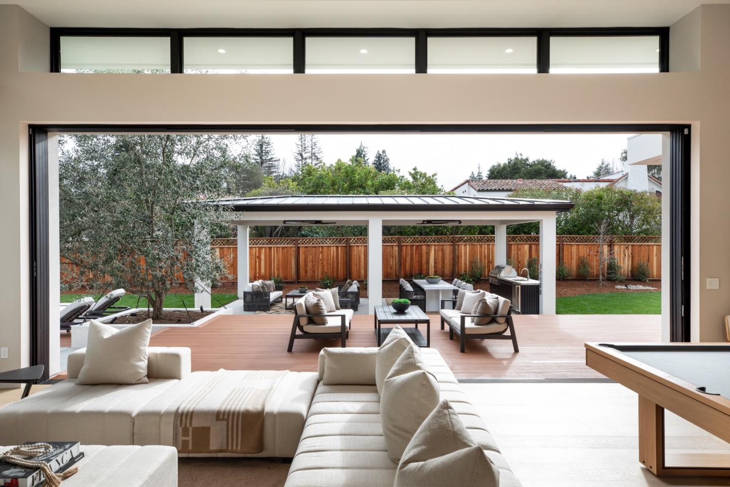 Detail Gallery Image 11 of 39 For 167 Almendral Ave, Atherton,  CA 94027 - 8 Beds | 7/1 Baths