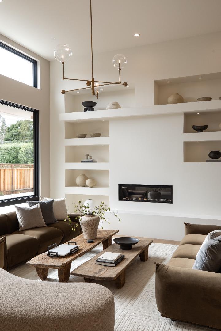 Detail Gallery Image 15 of 39 For 167 Almendral Ave, Atherton,  CA 94027 - 8 Beds | 7/1 Baths