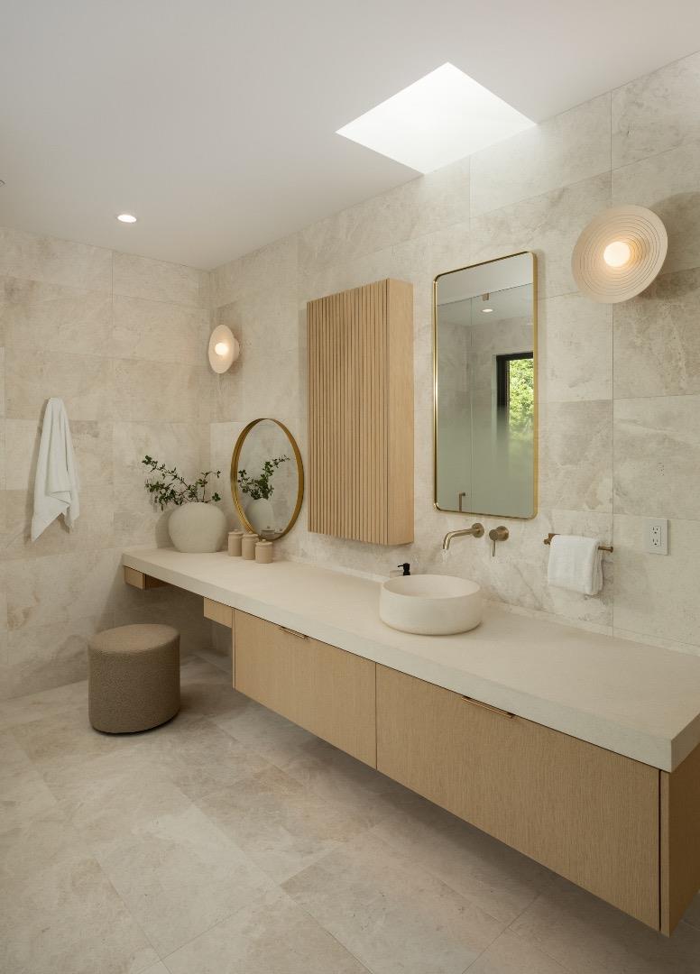 Detail Gallery Image 21 of 39 For 167 Almendral Ave, Atherton,  CA 94027 - 8 Beds | 7/1 Baths