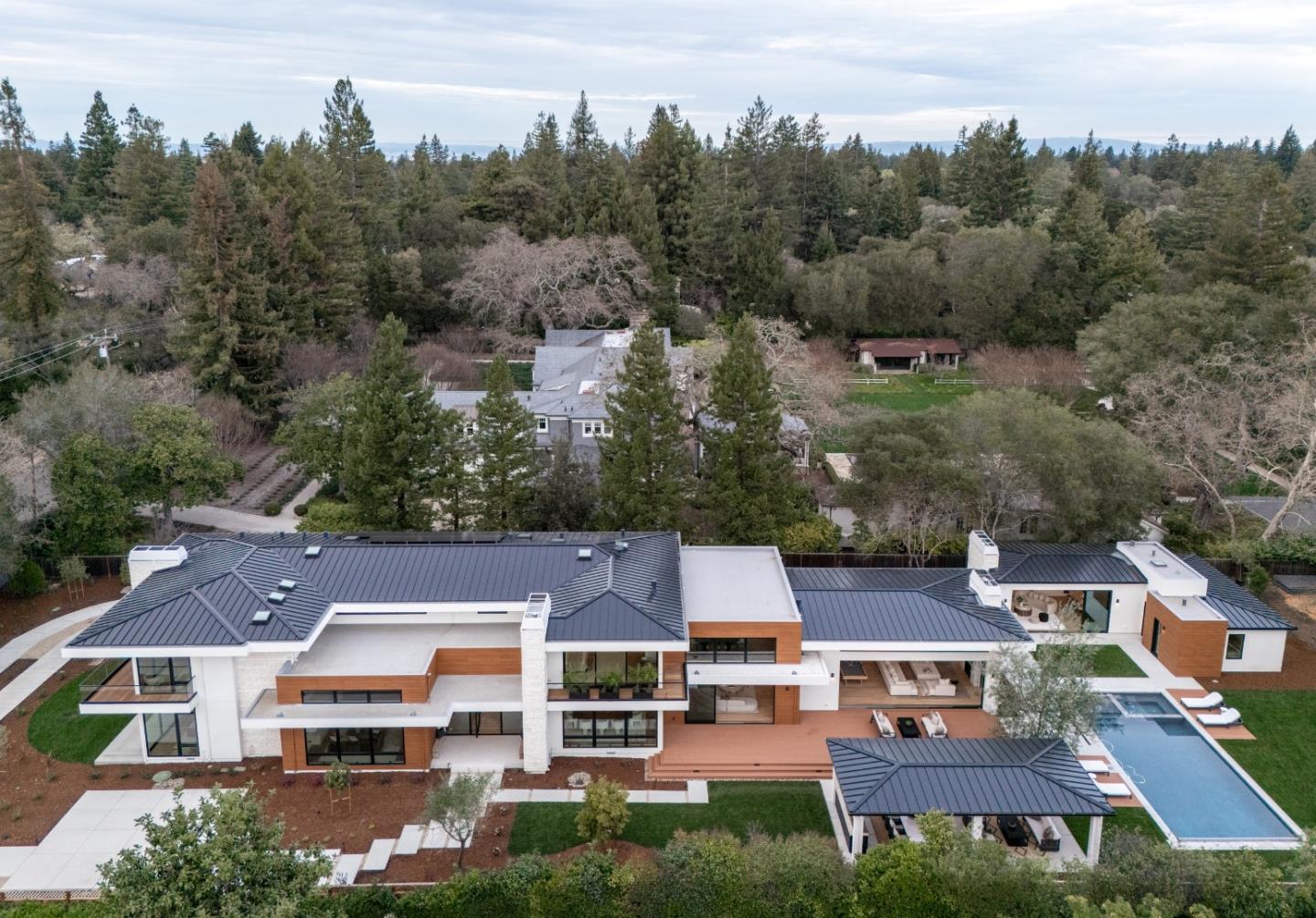 Detail Gallery Image 36 of 39 For 167 Almendral Ave, Atherton,  CA 94027 - 8 Beds | 7/1 Baths