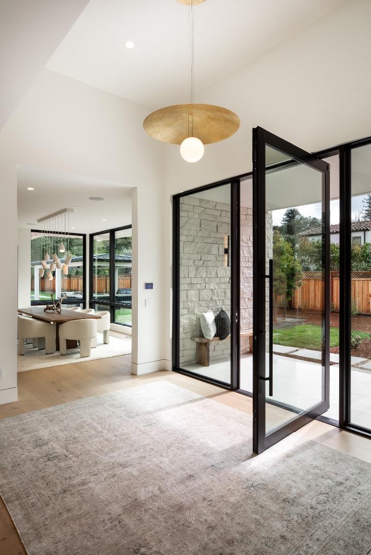 Detail Gallery Image 4 of 39 For 167 Almendral Ave, Atherton,  CA 94027 - 8 Beds | 7/1 Baths