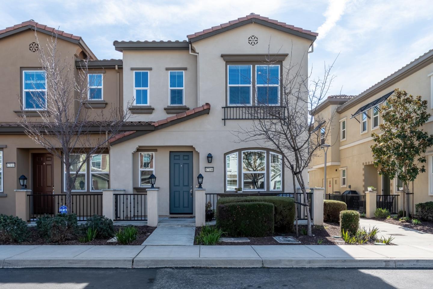 Front Image Thumbnail for ML82036802