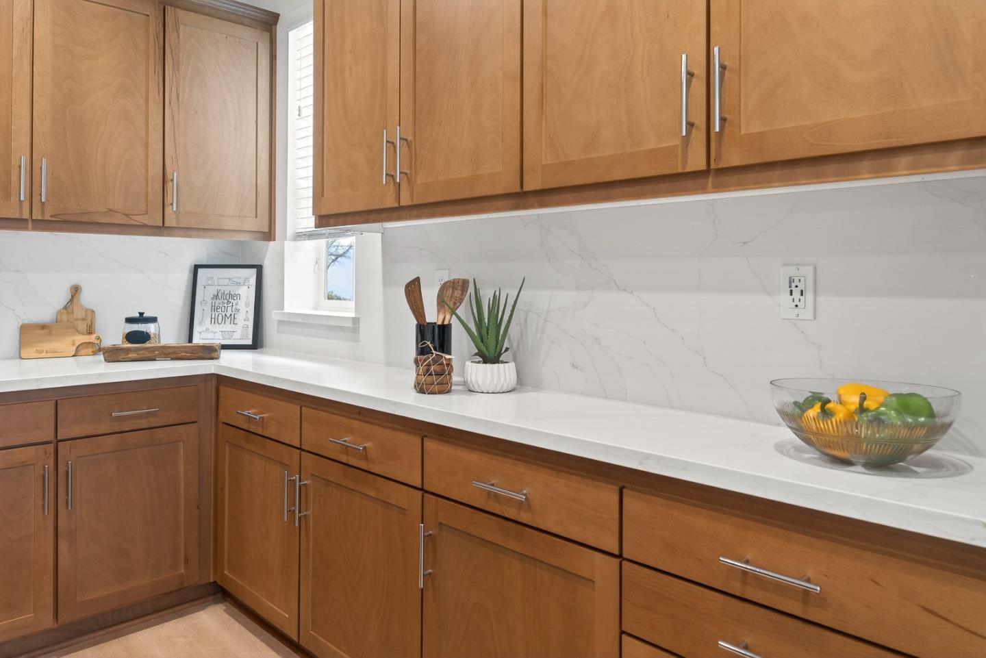 Detail Gallery Image 10 of 65 For 17106 Saint Brendan Loop, Morgan Hill,  CA 95037 - 3 Beds | 2/1 Baths