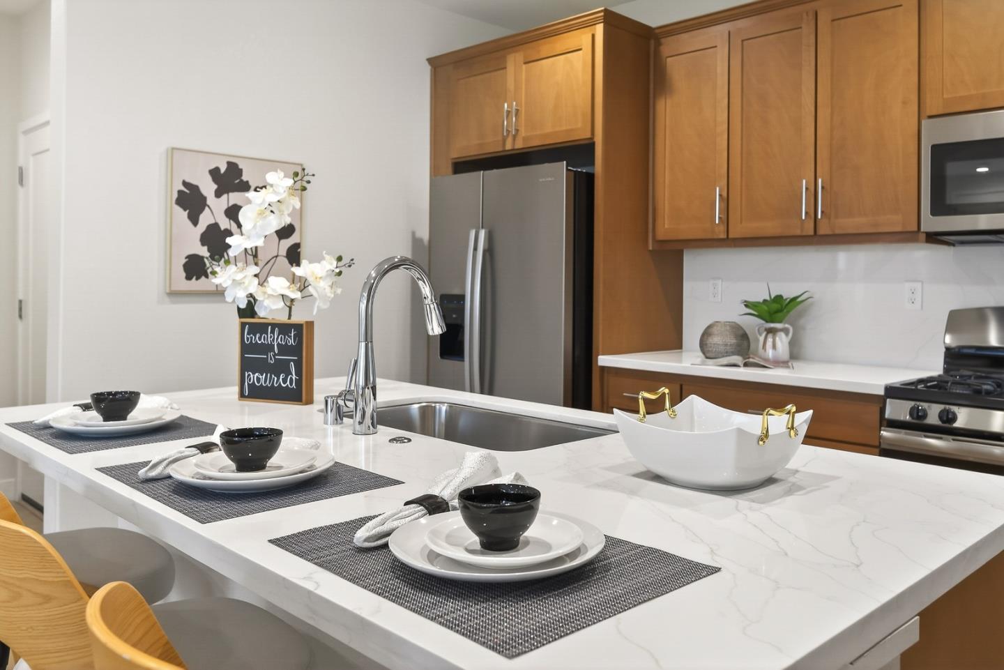 Detail Gallery Image 12 of 65 For 17106 Saint Brendan Loop, Morgan Hill,  CA 95037 - 3 Beds | 2/1 Baths