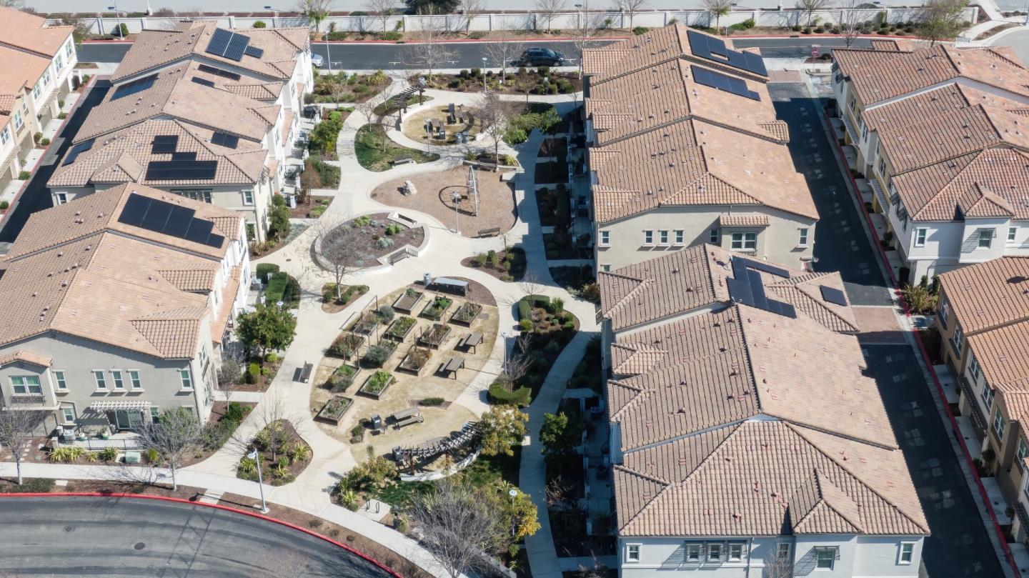 Detail Gallery Image 51 of 65 For 17106 Saint Brendan Loop, Morgan Hill,  CA 95037 - 3 Beds | 2/1 Baths