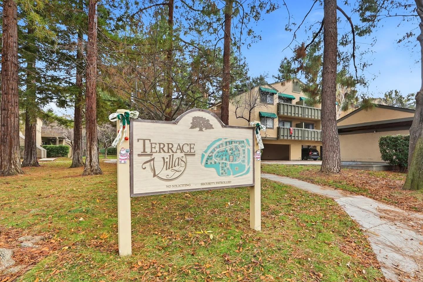 Detail Gallery Image 36 of 38 For 5705 Makati Cir #F,  San Jose,  CA 95123 - 2 Beds | 2 Baths