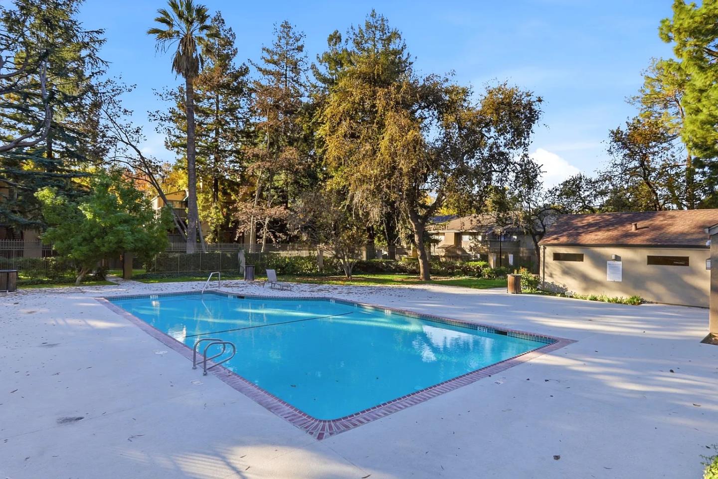 Detail Gallery Image 37 of 38 For 5705 Makati Cir #F,  San Jose,  CA 95123 - 2 Beds | 2 Baths