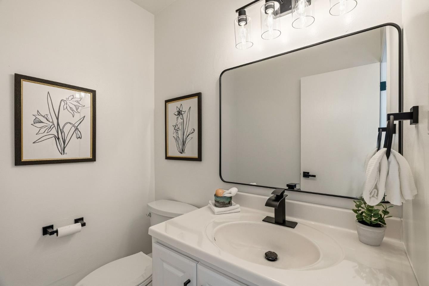 Detail Gallery Image 21 of 26 For 627 Hickey Blvd #D,  Pacifica,  CA 94044 - 2 Beds | 1/1 Baths