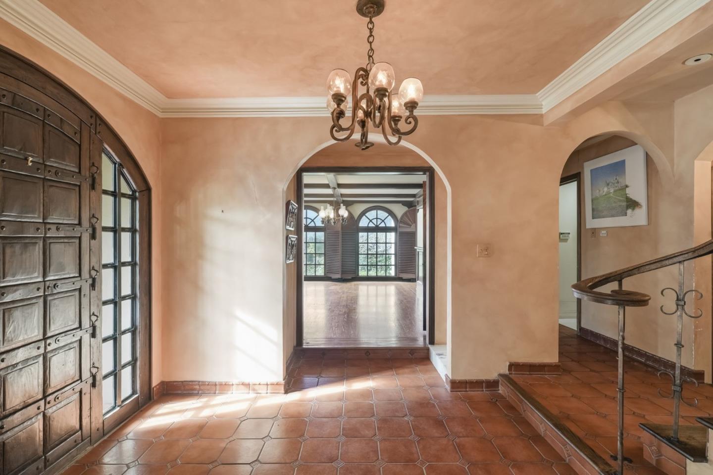 Detail Gallery Image 14 of 62 For 730 Hillsborough Blvd, Hillsborough,  CA 94010 - 5 Beds | 5 Baths