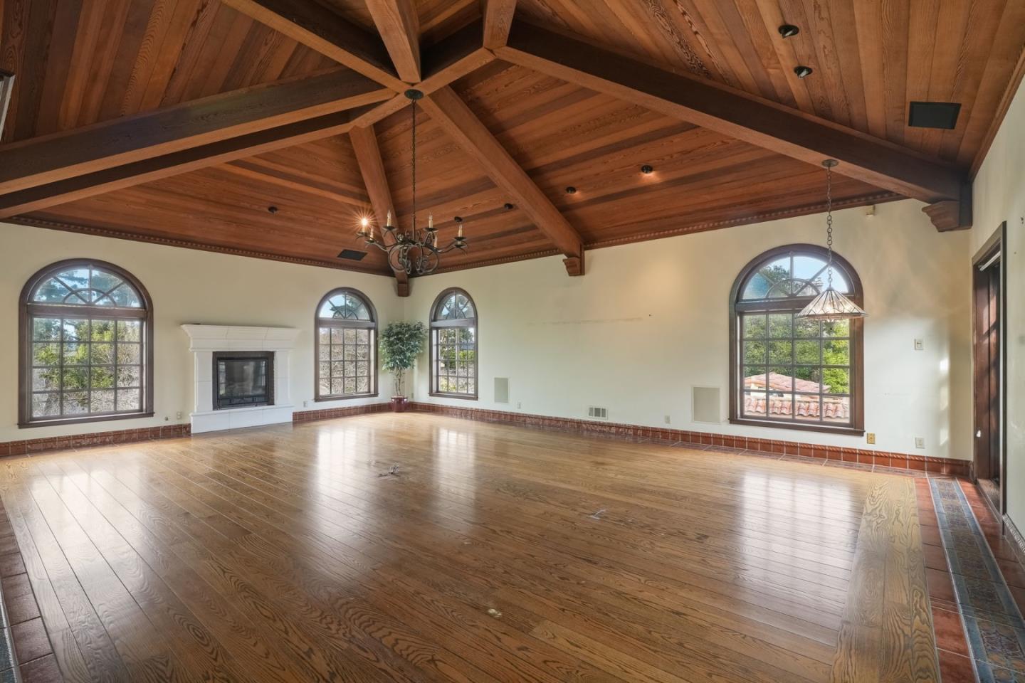 Detail Gallery Image 43 of 62 For 730 Hillsborough Blvd, Hillsborough,  CA 94010 - 5 Beds | 5 Baths