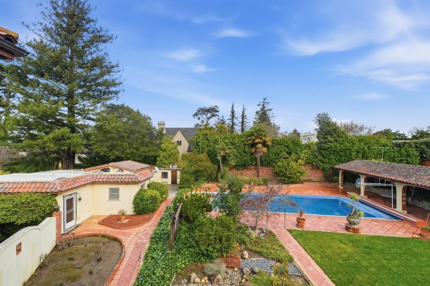 Detail Gallery Image 49 of 62 For 730 Hillsborough Blvd, Hillsborough,  CA 94010 - 5 Beds | 5 Baths