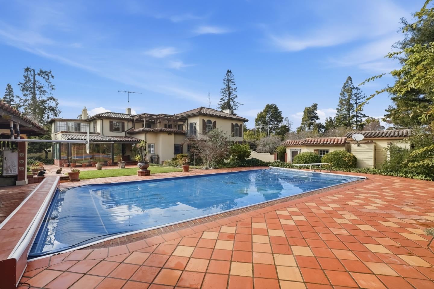 Detail Gallery Image 53 of 62 For 730 Hillsborough Blvd, Hillsborough,  CA 94010 - 5 Beds | 5 Baths