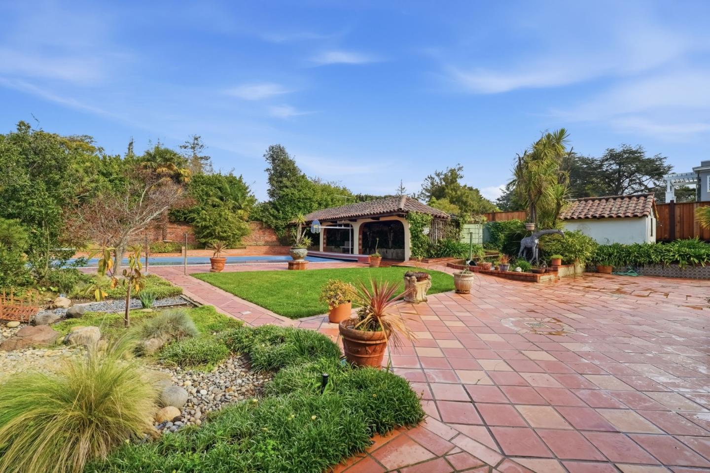 Detail Gallery Image 55 of 62 For 730 Hillsborough Blvd, Hillsborough,  CA 94010 - 5 Beds | 5 Baths