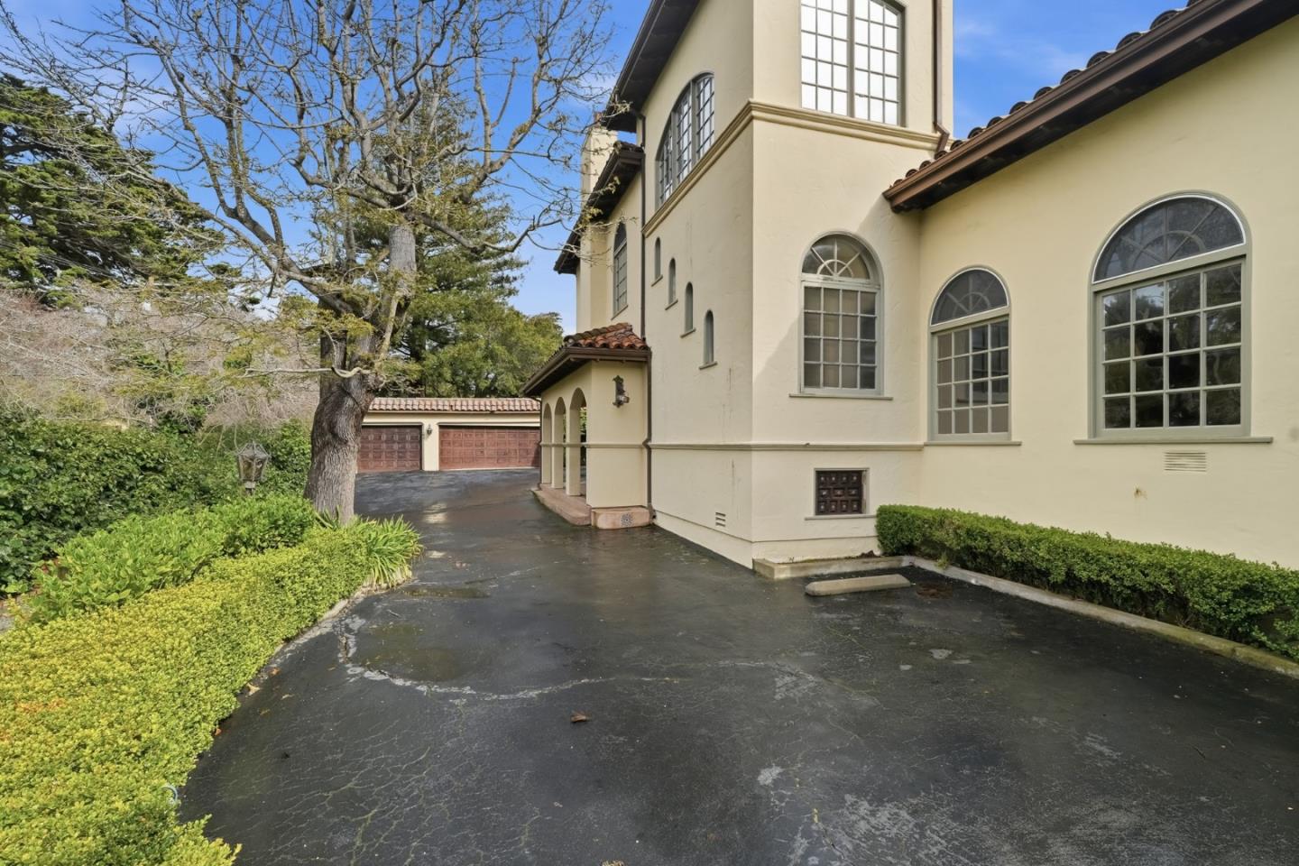 Detail Gallery Image 57 of 62 For 730 Hillsborough Blvd, Hillsborough,  CA 94010 - 5 Beds | 5 Baths