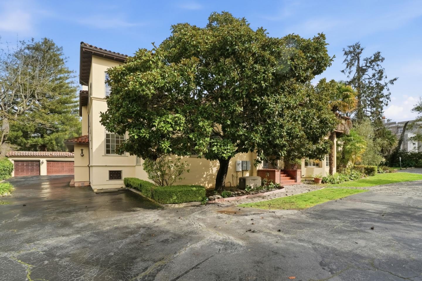 Detail Gallery Image 58 of 62 For 730 Hillsborough Blvd, Hillsborough,  CA 94010 - 5 Beds | 5 Baths