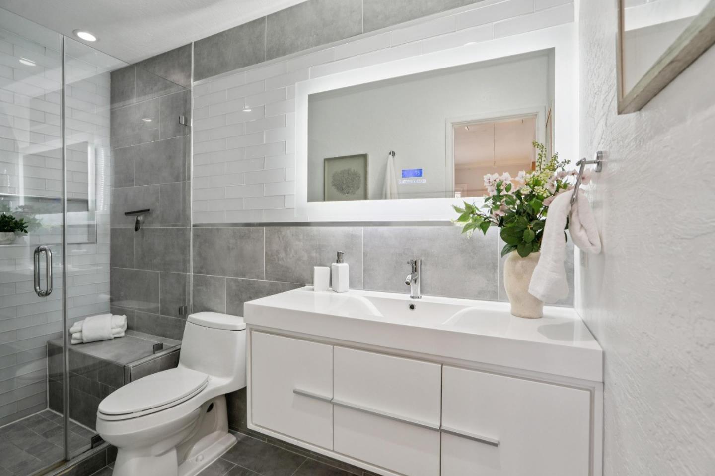 Detail Gallery Image 17 of 35 For 3033 Los Prados St #229,  San Mateo,  CA 94403 - 2 Beds | 2 Baths