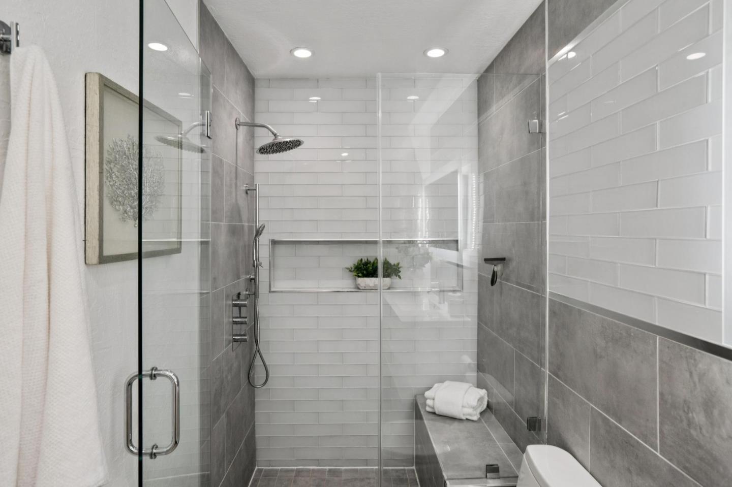 Detail Gallery Image 18 of 35 For 3033 Los Prados St #229,  San Mateo,  CA 94403 - 2 Beds | 2 Baths