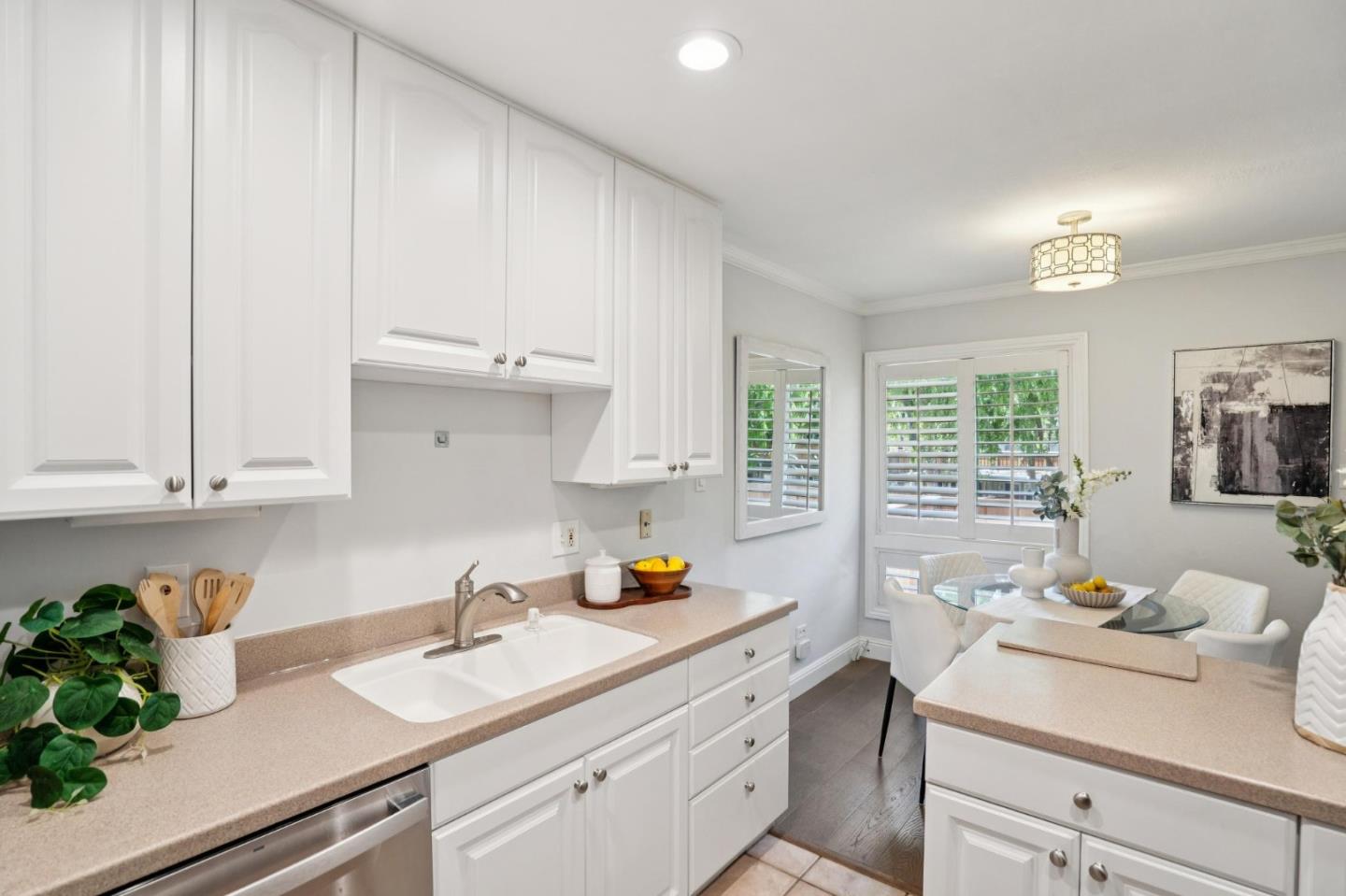 Detail Gallery Image 6 of 35 For 3033 Los Prados St #229,  San Mateo,  CA 94403 - 2 Beds | 2 Baths