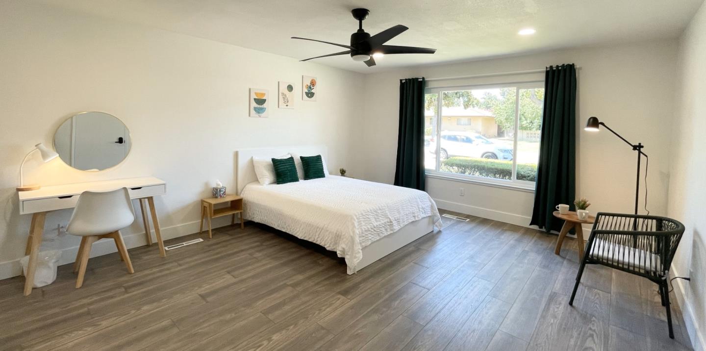 Detail Gallery Image 13 of 25 For 725 W Rialto Ave, Fresno,  CA 93705 - 3 Beds | 2 Baths