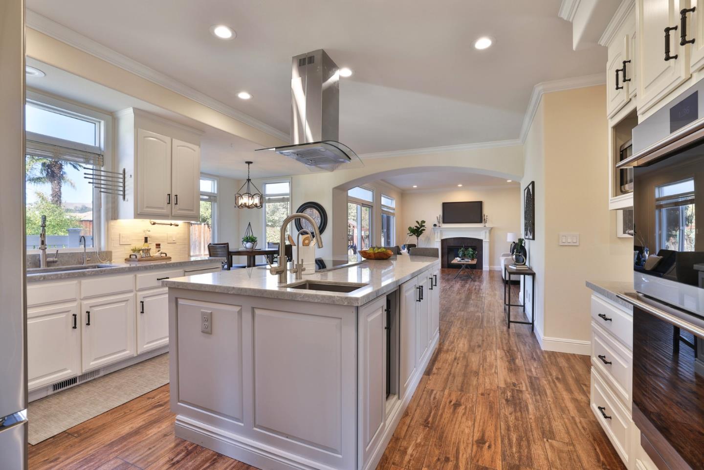 Detail Gallery Image 7 of 57 For 17017 Heatherwood Way, Morgan Hill,  CA 95037 - 4 Beds | 4 Baths