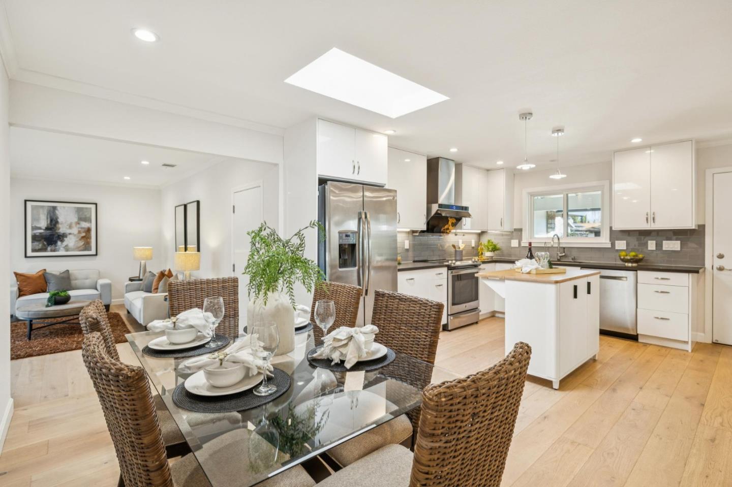 Detail Gallery Image 13 of 53 For 34373 Auckland Ct, Fremont,  CA 94555 - 3 Beds | 2 Baths